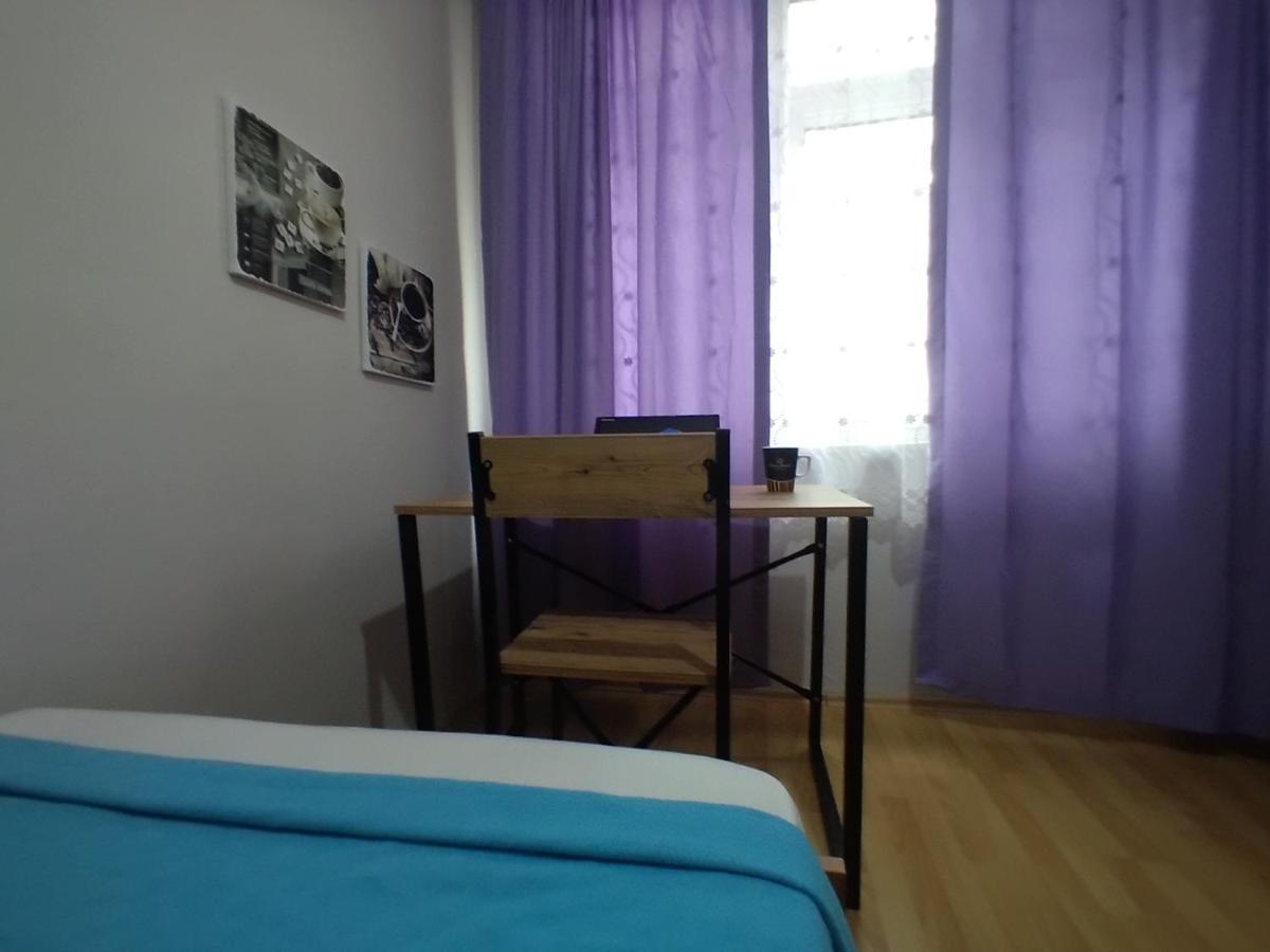 Feeling At In Center 5 Minutes Walk To The Atakoey Metro Station & Metrobus * İstanbul